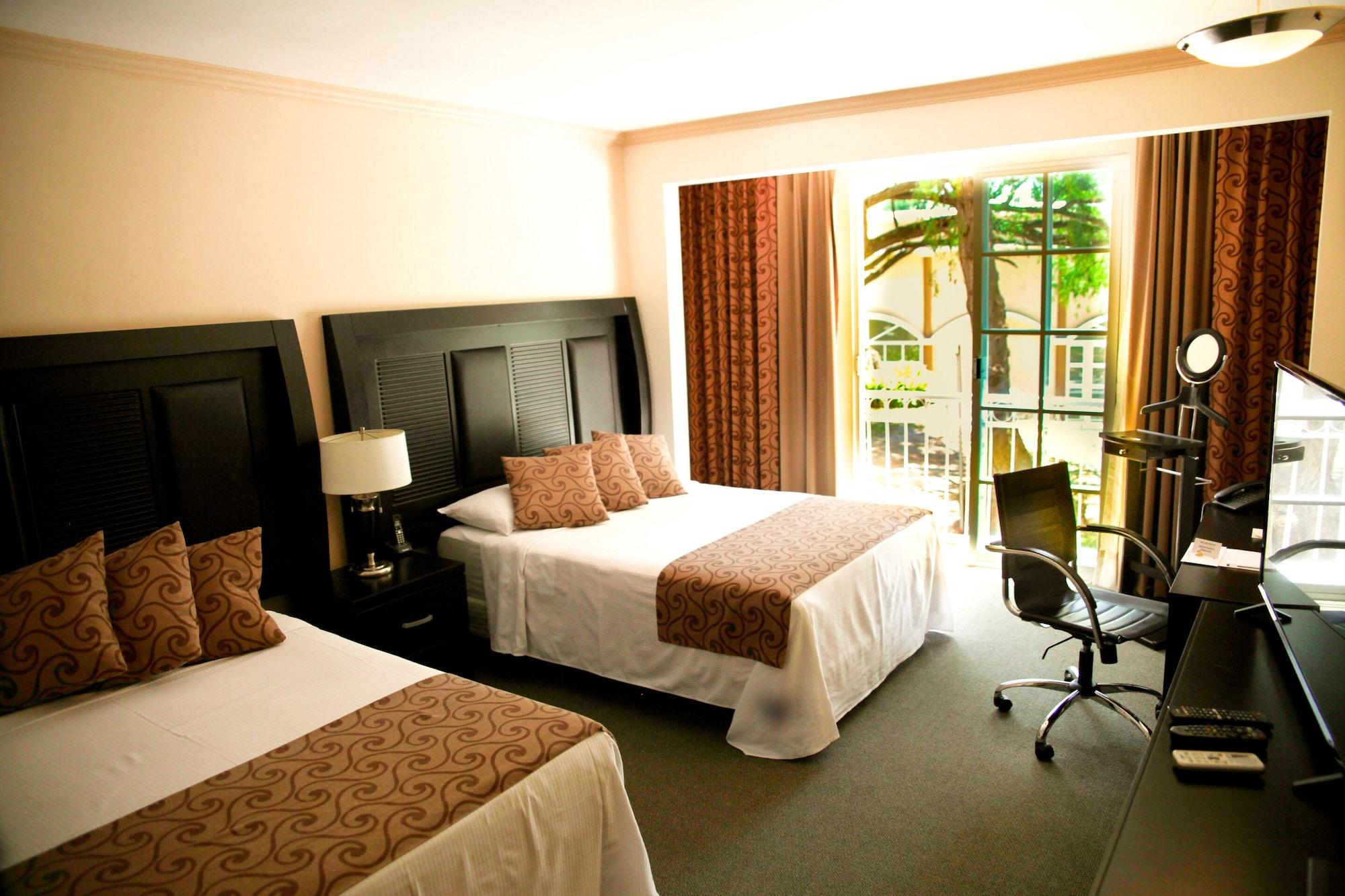 Hotel Real Del Bosque Golf And Spa Тула-де-Альенде Экстерьер фото
