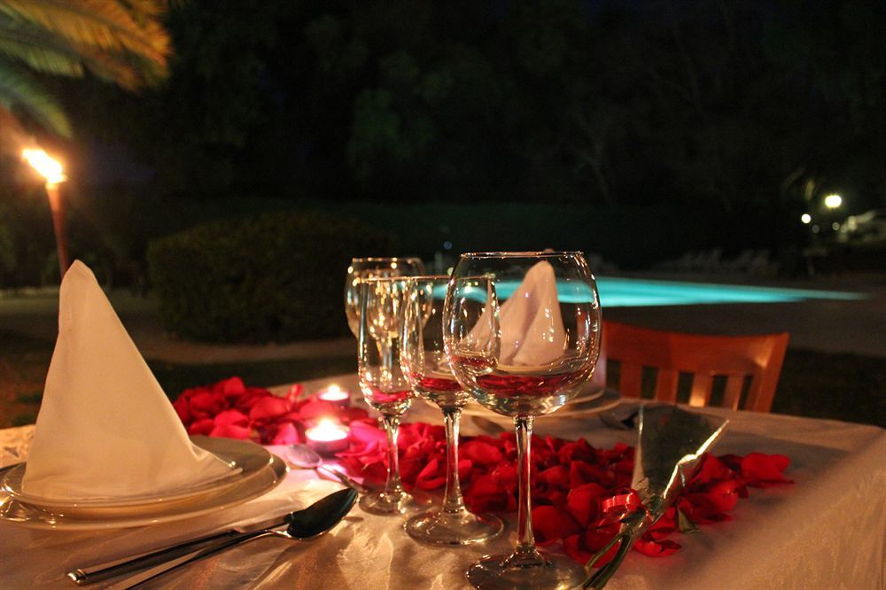 Hotel Real Del Bosque Golf And Spa Тула-де-Альенде Экстерьер фото